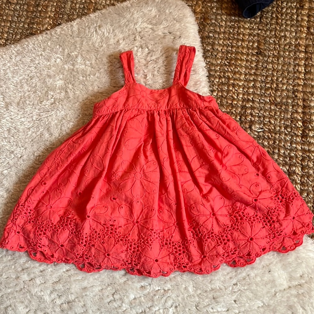 🌺 baby gap eyelet dress